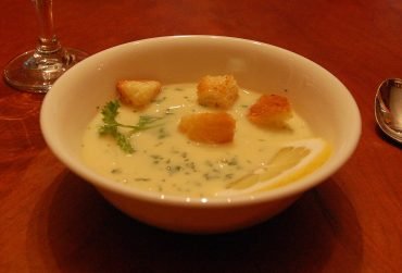 Kotosoupa (Greek Chicken Soup): 1 Whole Chicken, 5 Steps, and Why the Simmer Matters 1 kotosoupa greek chicken soup